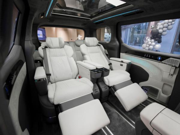 ZEEKR 009 NÓS versão 2022 6 carros brancos dos assentos CLTC 702/pretos elétricos puros