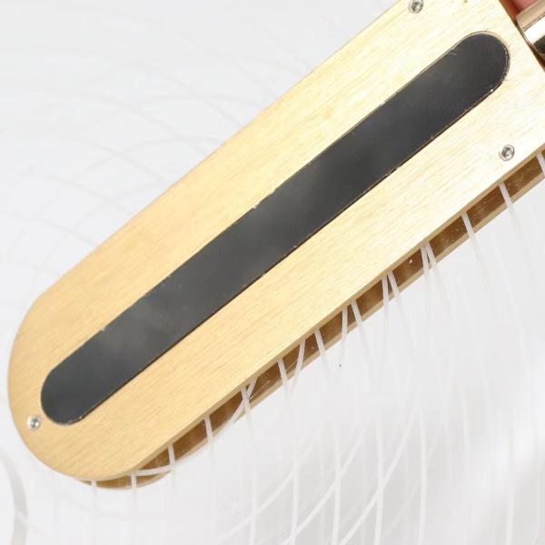 Créatif intérieur maison grenier chambre à coucher côté lit Escalier d'étude Décoration intérieure