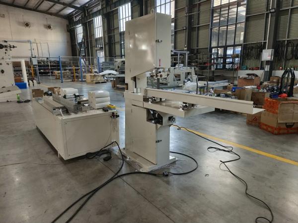 Precio barato N/Z Máquina de fabricación de toallas de papel plegable línea de producción para pequeñas empresas