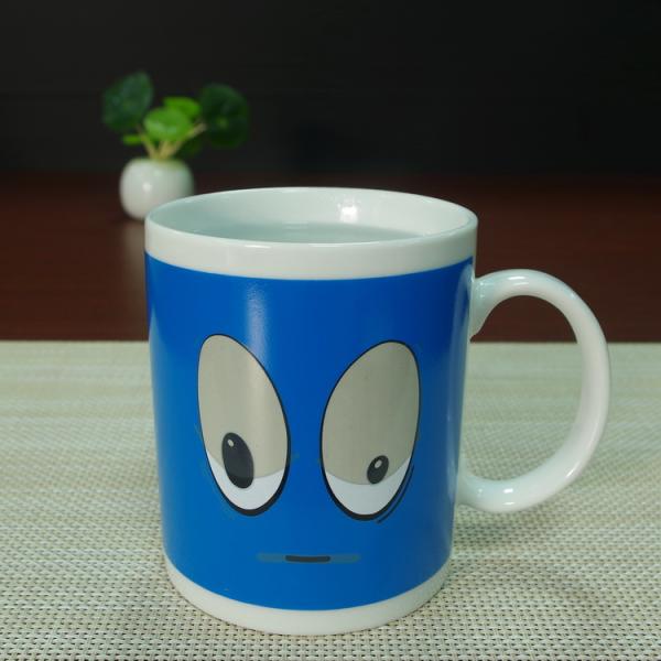 Souvenir gift  blue big eyes ceramic mugs stocked white porcelain