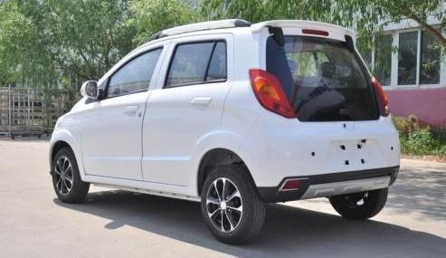 205km Range Electric Passenger Car 4 Wheel Drive Euro Displacement