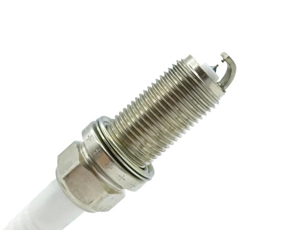 Land Cruiser Spark Plugs K16TR11 3194 4M5G-12405-XE 9S7E-12405-AA 5M5G-12405-AA
