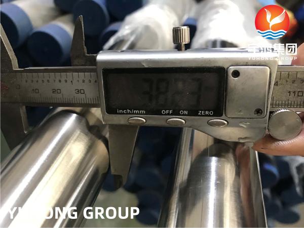 O GRÃO SOLDADO DE AÇO INOXIDÁVEL SANITÁRIO DO TUBO DE ASTM A270/270M TP304 LUSTROU