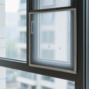 Fenêtre coulissante en aluminium de 140 mm avec système de verrouillage