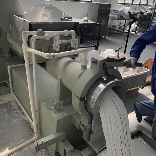 Extrusor de filtro de goma de doble cabeza de 10 pulgadas Capacidad 1600 kg/hora