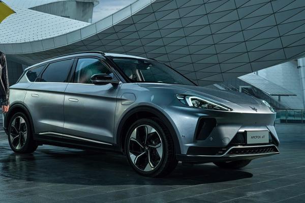 ARCFOX Alpha T 2022 653S+ 160kW New Energy Electric Car 180Km/h ev popular chinese brand made in china