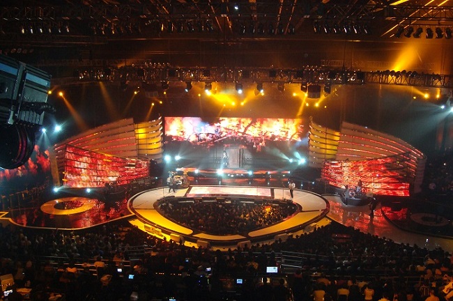 Внутри помещений P2.6 Stage Rental LED Display для подъема сцены 500x1000 мм