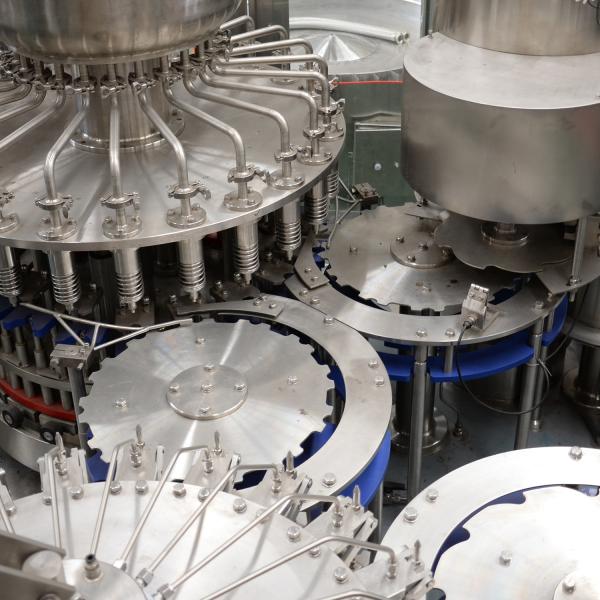 оборудование напитка машины завалки 30000BPH сока бутылки любимца 0.5l заполняя