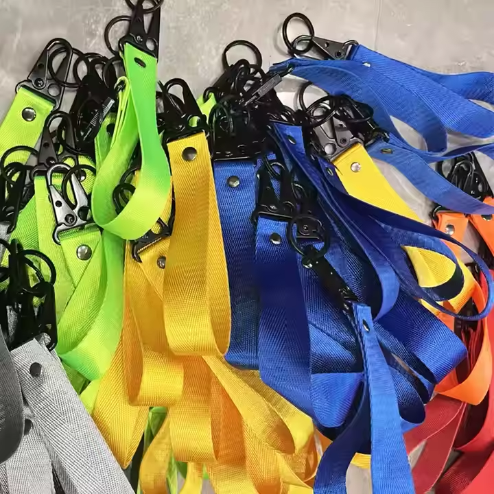 Customized Polyester Lanyard Keychain with Silkscreen Printing for Personalized Motorcycle Keychains