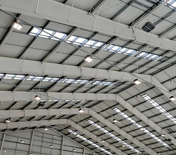 Radiant Barrier Insulation Aluminum Foil Reinforced PP Woven Fabric Roll 85/90/Custom GSM Thickness