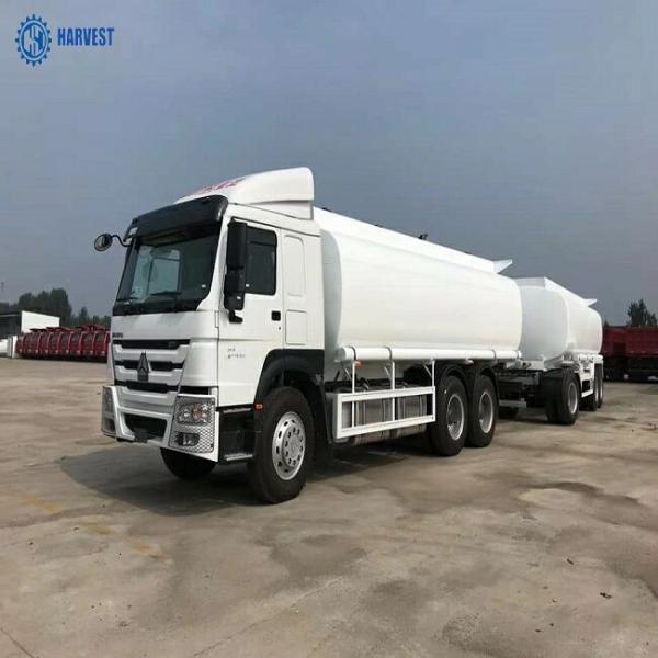 Грузовик нефтяного нефтян дизельного масла отсеков Sinotruk 6x4 371hp 28000L 4