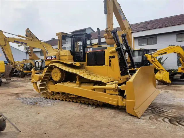 Used CATERPILLAR D8R Bulldozer/Dozer Cat with Cummins Engine in Good Condition