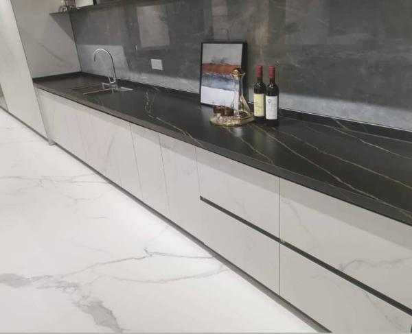 ODM Cozinhas de pedra sinterizada de borda reta para banho de cozinha