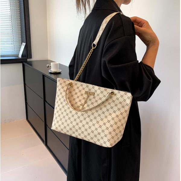 Printed Chain Women Fashion Handbag Women Retro Commuter Shoulder Bag