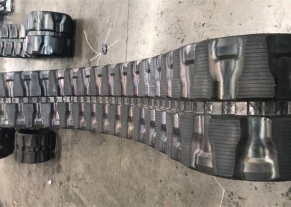 Peso de borracha contínuo 390kg da trilha de Caterpillar com velocidade running alta