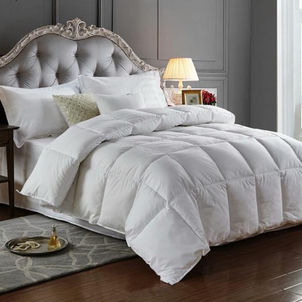 Fashion Style Hypoallergenic Hotel Collection Bedding Quilts Hotel Down Comforter