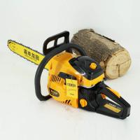 Une tronçonneuse à essence de 58 cc, outil ultime pour couper du bois et des arbres.