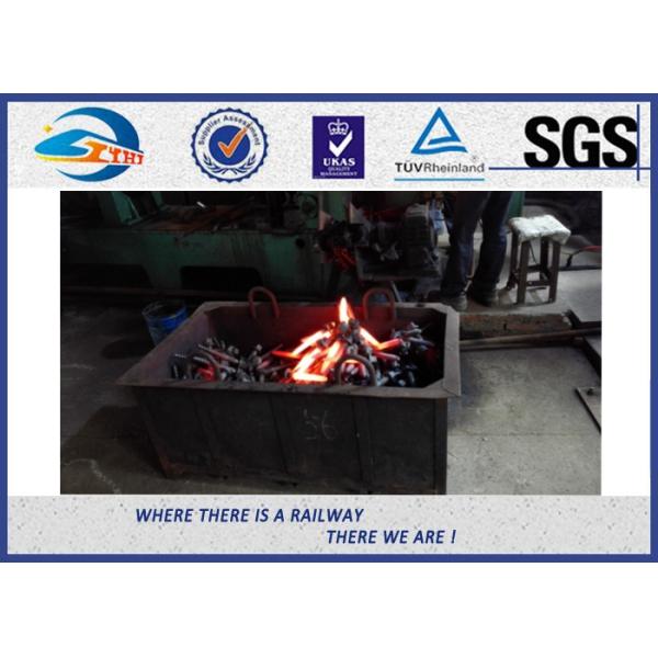 Railroad Track Spikes / Dog Spike For Timber Sleeper GOST5812 Standard 16x16x165mm