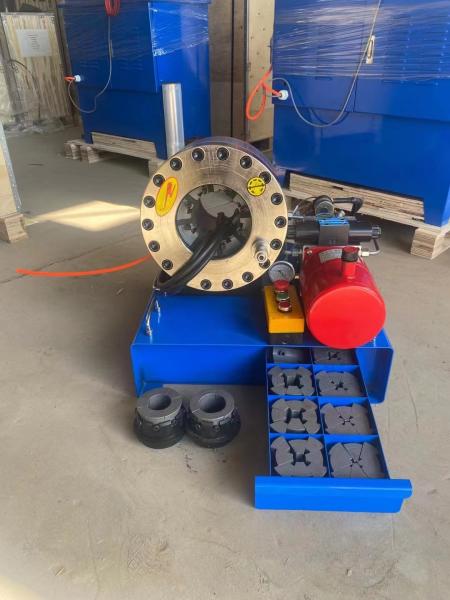 Modelo novo de friso de Alemanha da máquina da tubulação 30mpa hidráulica semi auto do frisador da mangueira de Hydraulique 12V