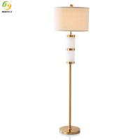 Lampadaire de marbre de luxe moderne mené en métal d'or pour le salon D45 X H160CM