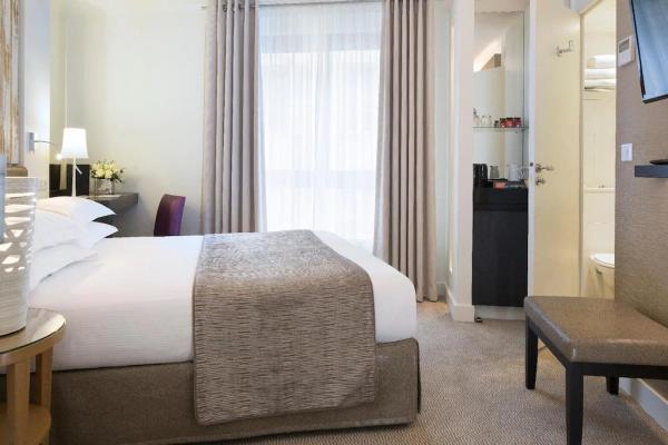 South Africa hotel interior furniture from China factory for guestroom bed set with sofa in leather upholstered and wood