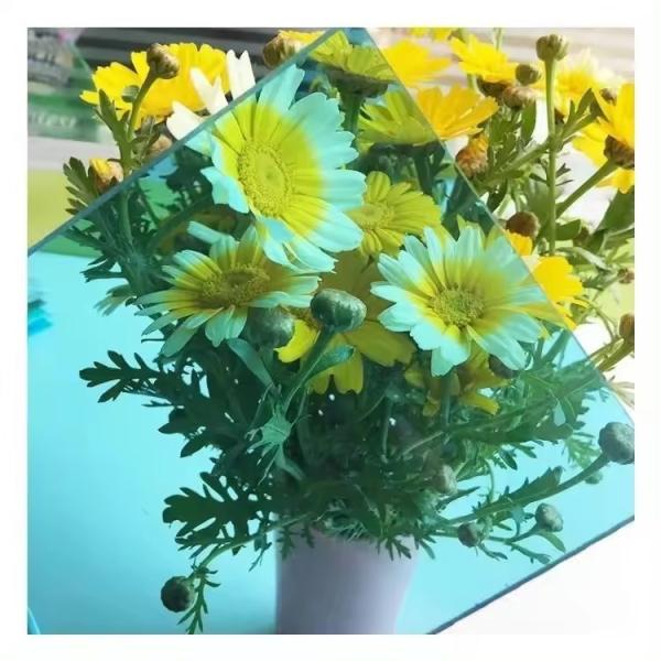 強固で頑丈な太陽光で使用されたキャンピングカー 屋根テント ガレージ 全アルミニウムフレームと固体ポリカーボネートカーポートを販売します