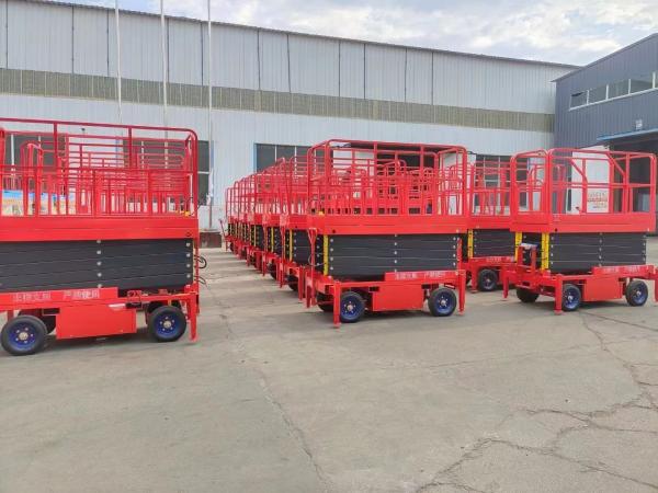 Convenient and Stable Mobile Scissor Lift for Aerial Work with Safety Guarantee and CE Certificate