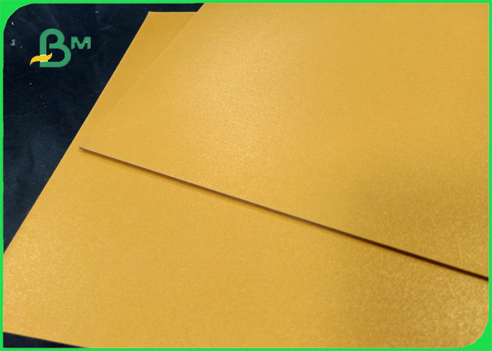 2.0mm FSC повторно использовать для того чтобы пульпировать paperboard лоснистой политуры красочный на подарочная коробка 02 2.0мм ФСК повторно используют папербоард лоснистой политуры пульпы красочный для подарочной коробки