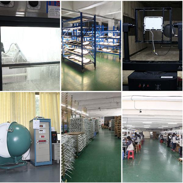 Le réverbère extérieur actionné solaire séparé par conception en aluminium de C.C 100W 200W 300W 400W IP66 de capteur de mouvement a mené le réverbère