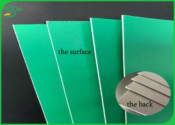 lado resistente de dobramento Grey Cardboard In Sheet verde revestido de 1.2mm um