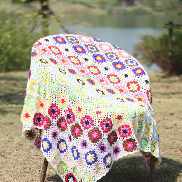 Y-Z Custom Large 120*120 Vintage Floral Afghan Blanket Living Room Modern Style Granny Crochet Daisy Flower Lap Yoga Sofa Throw
