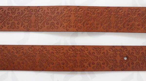 3cm Embossed Patterns Womens Leather Belt Screw Part And Metal Studs On Loops