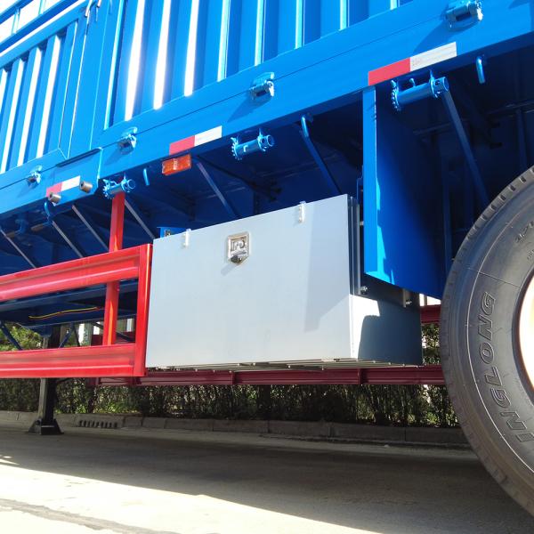 60T Max Payload Truck Trailer 3 Axles Fence Cargo Semi Trailer Container Twist Lock