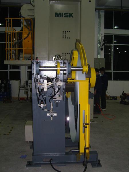 Metal Strip Feeding Punch Roller Feeder Electronic Parts Processing Stamping