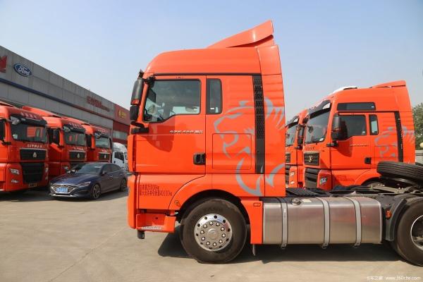 Left Steering 2024 Sinotruck Sitrak 4x2 Euro 5 Diesel 460hp Automatic Transmission 0km Used Tractor Truck