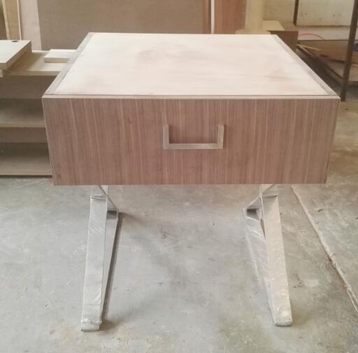 King Size Hotel Bedside Tables Metal Leg Hospitality Case Goods With 100% Sheen