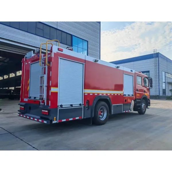 Dongfeng 8 ton Water Tank Fire Truck Extinguisher Truck