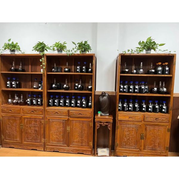 Luxury OUD Agarwood Resin Fragrance Production Incense Making Traditional Healing Aromatic Uses