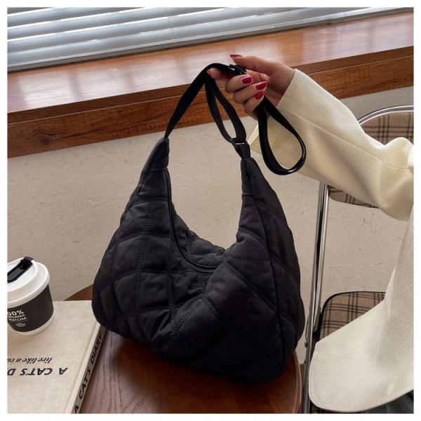 Winter messenger bag women dumpling bag lightweight small shoulder armpit  bag