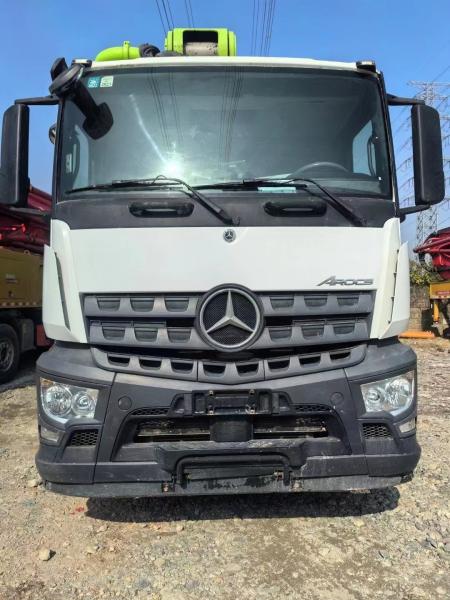 Réparation professionnelle de camions de pompage de béton d'une longueur de 62 m