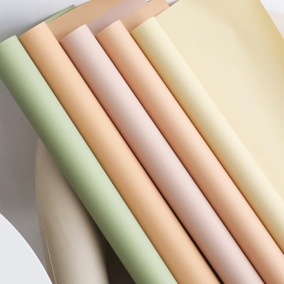 ファースト・ラブ 固い色の紙巻 花束の包装紙 防水花の包装紙 単色紙 花屋の包装材料