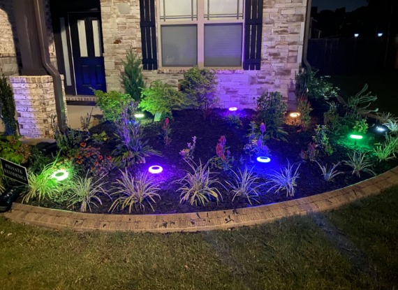 Solar Powered Landscape Light for Colorful Outdoor Decorative Lighting in Garden Villa