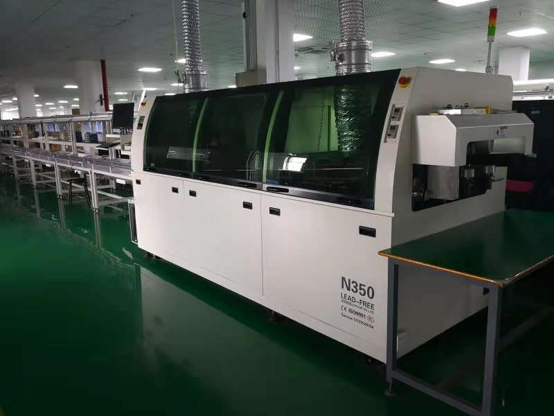High Efficiency Lead-Free Wave Soldering Machine with PLC Control for PCB Assembly