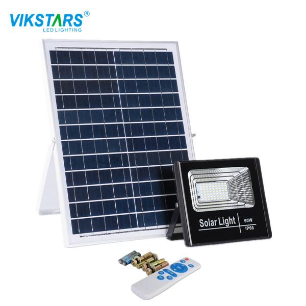 A luz de inundação solar do diodo emissor de luz do braço de alumínio para o painel solar 3.2V entrou