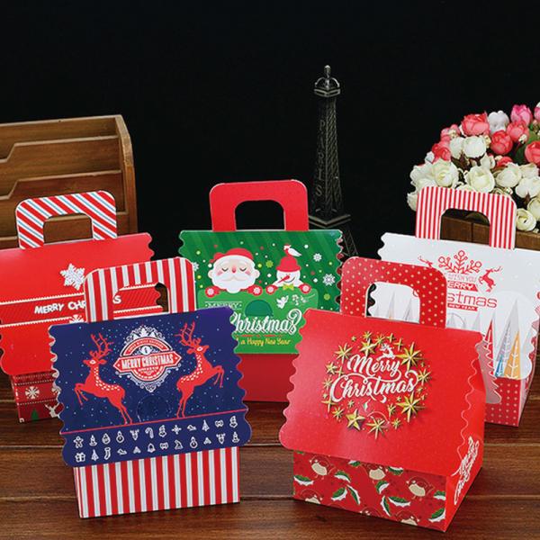 Heart Shaped 1mm 600GSM Christmas Gift Box With Ribbon