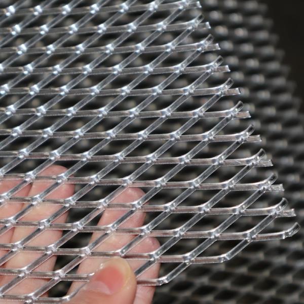 Stretched Expanded Diamond Mesh Metal Lath Galvanized Steel Diamond Shape  0.5-3.2m Width