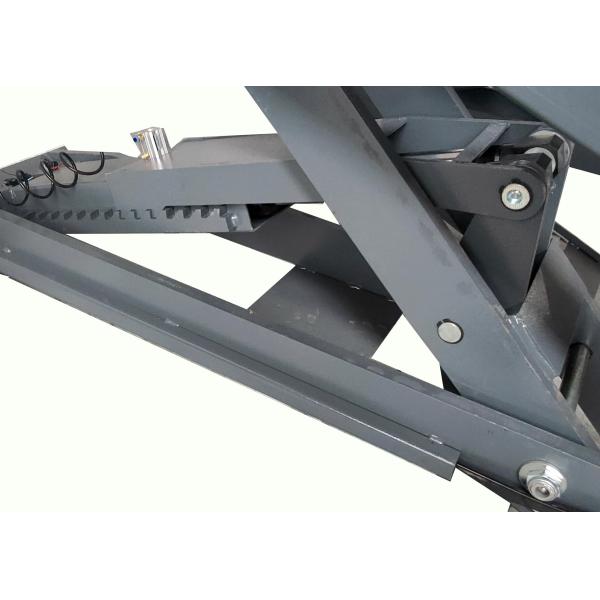 Ultra Thin Small Car Lifter with Double Cylinder Hydraulic Lift Lifting Capacity 4000kgs