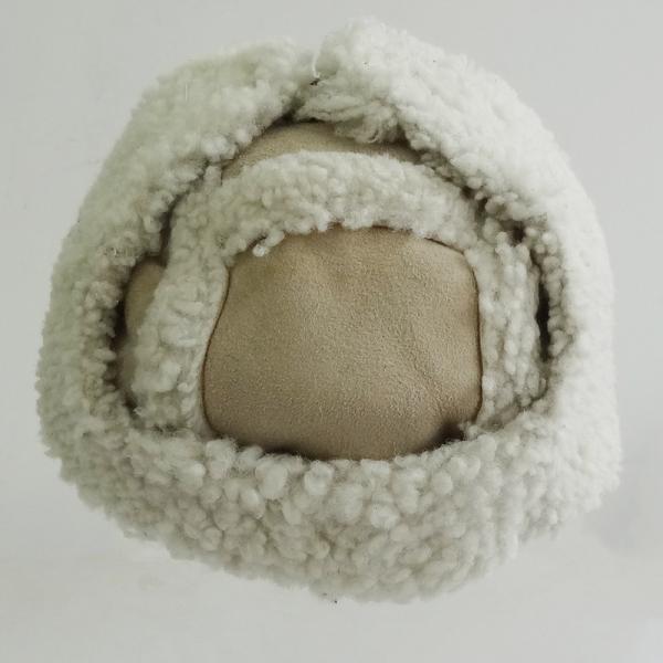 Sheepskin Winter Real Fur Hats , Breathable Adults Sheep Wool Hat Plain Pattern