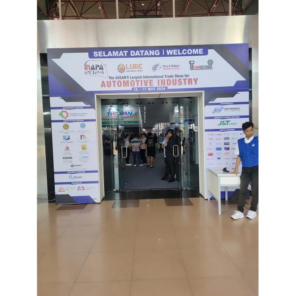 12-Volt Car AC Compressor For Ford Mustang 3.7 F150 V6 2011-2015 FR3B-19D629-CC CO 29096C Air Conditioner Parts