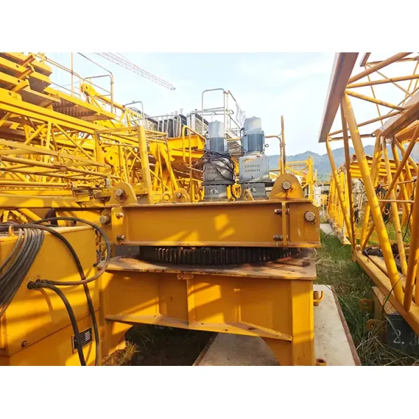 XCMG Xga6012-6s 6t Grúa Torre de Construcción China Usada Autoelevable con Cabezal de Martillo en Venta